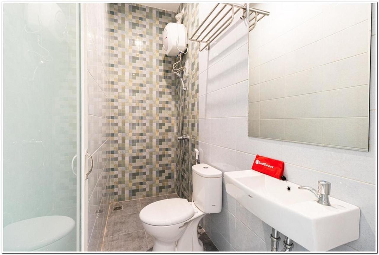 Reddoorz Plus @ Centrium Katamso Μεντάν Εξωτερικό φωτογραφία